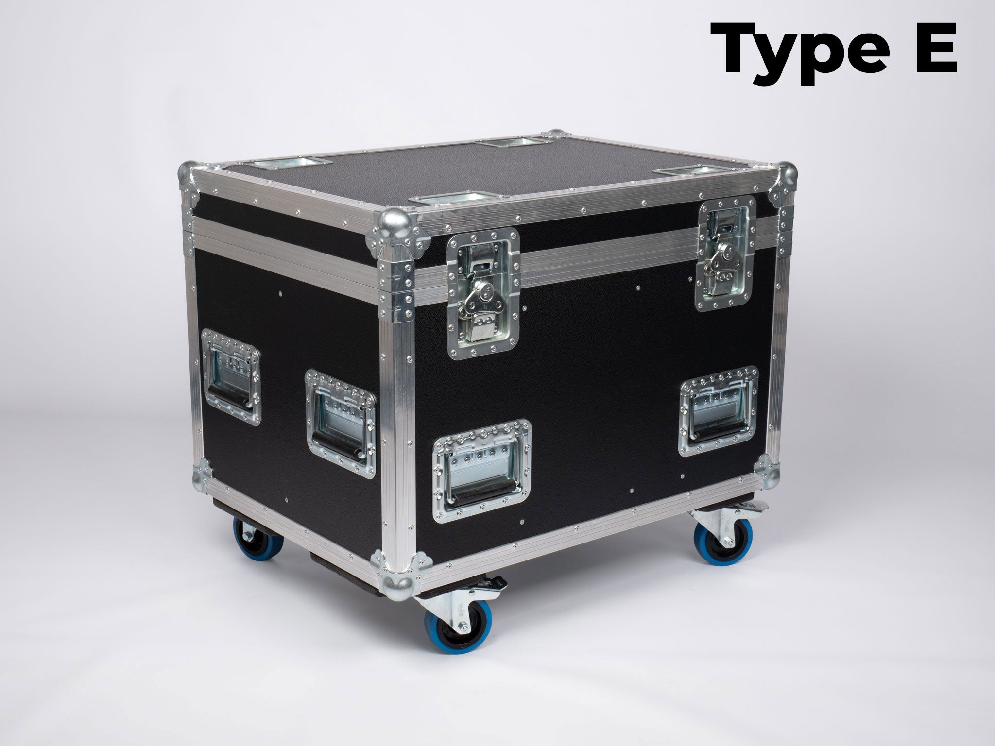 Heavy-duty flight case