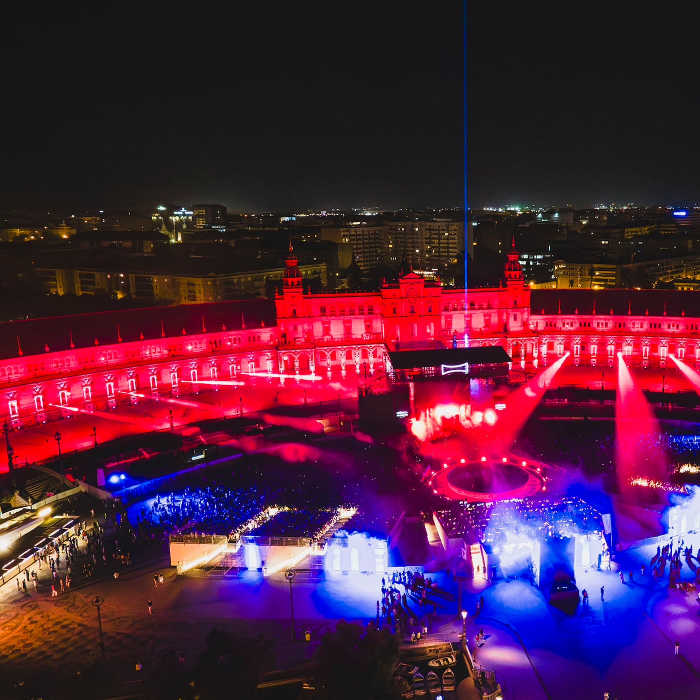 KVANT Prestige Beam 600 moving head at Jean-Michel Jarre Tour_5