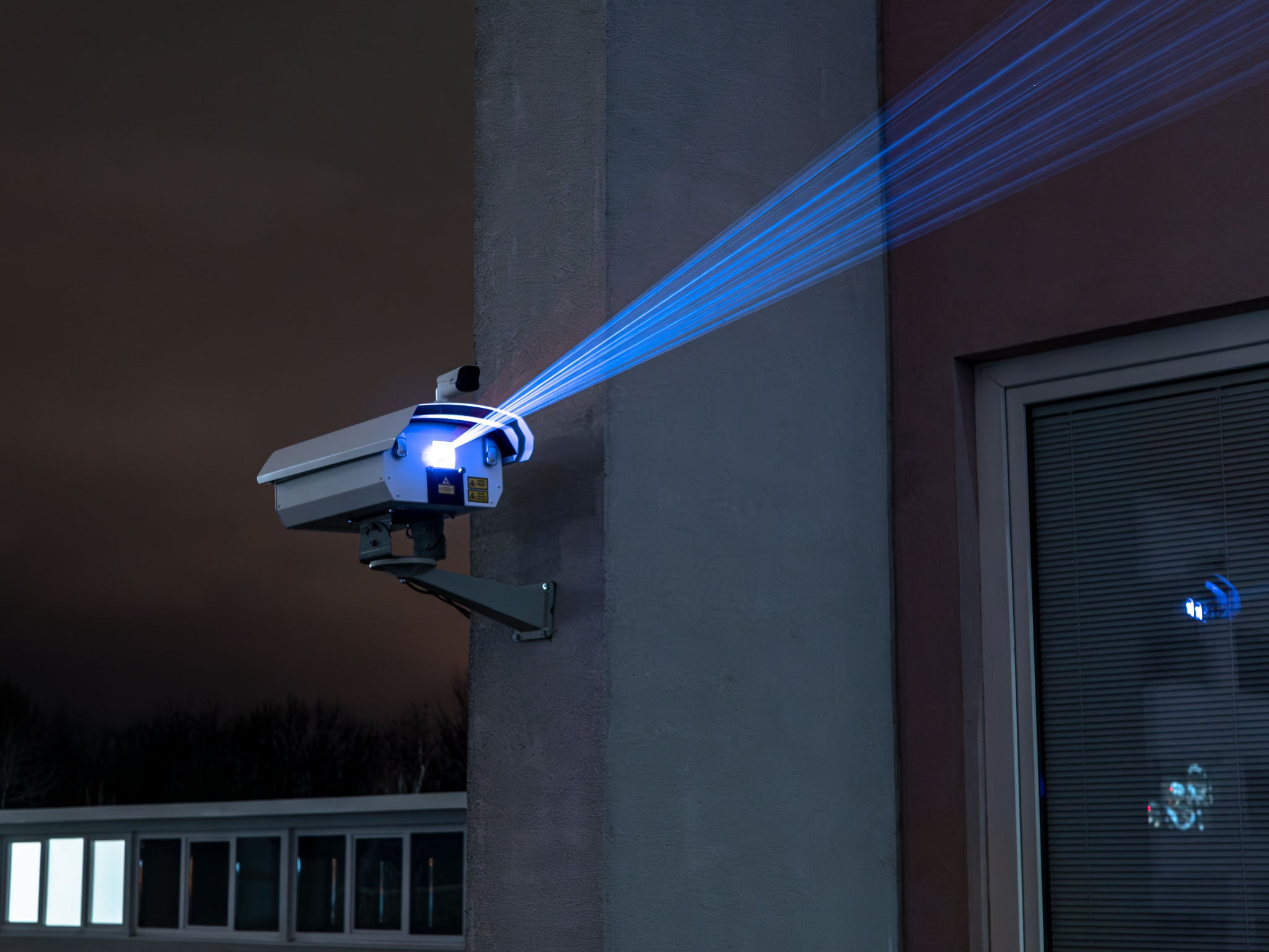 Kvant Lasers - LogoLas 3000 outdoor laser display projector_11