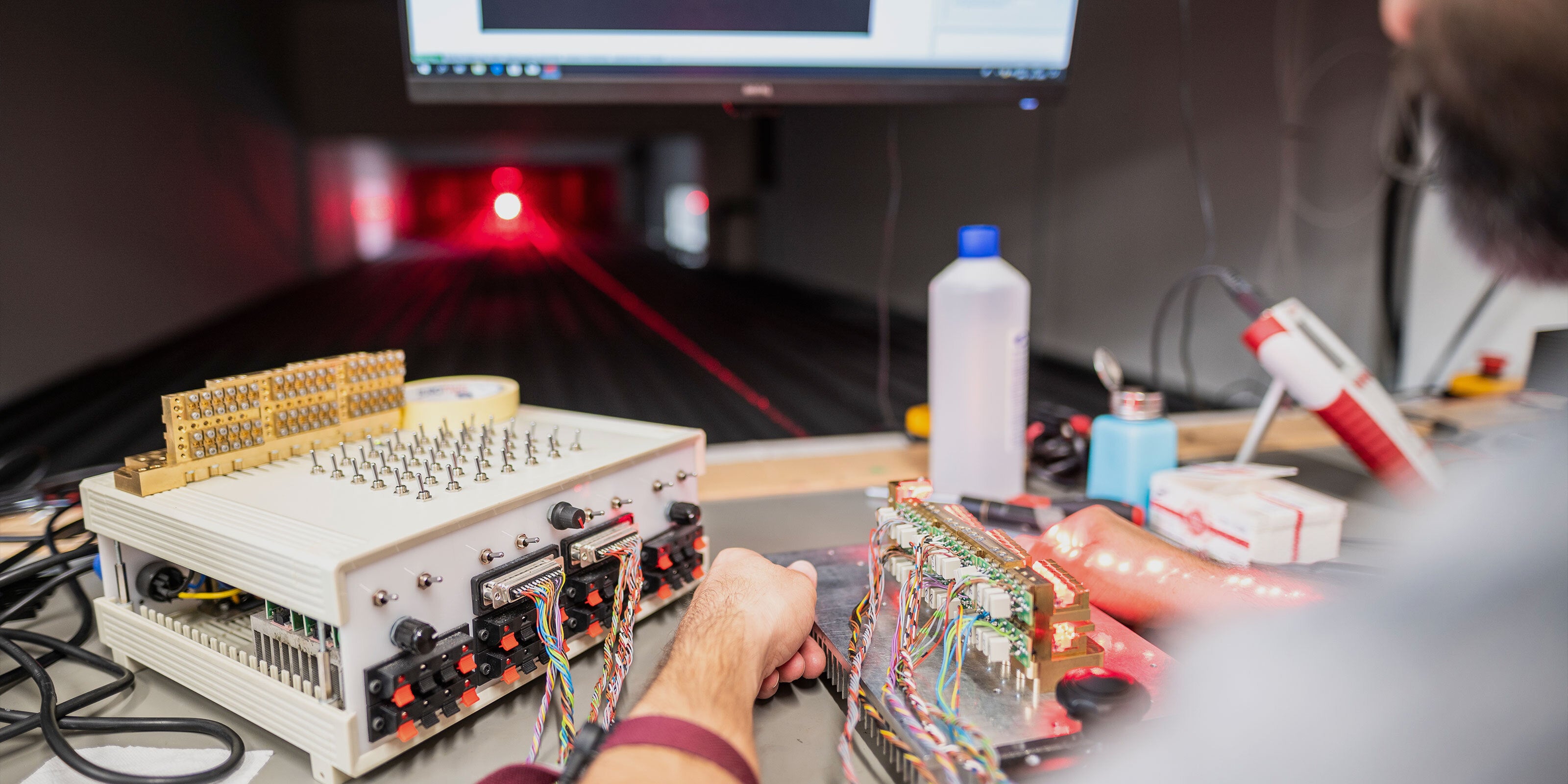 Kvant Lasers Home Page banner_4