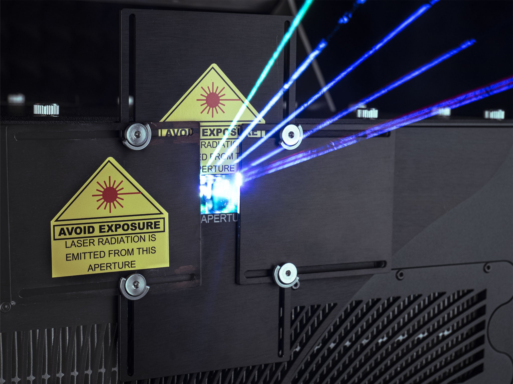 Kvant Lasers - 4-way aperture masking plate for enhanced laser display safety_3
