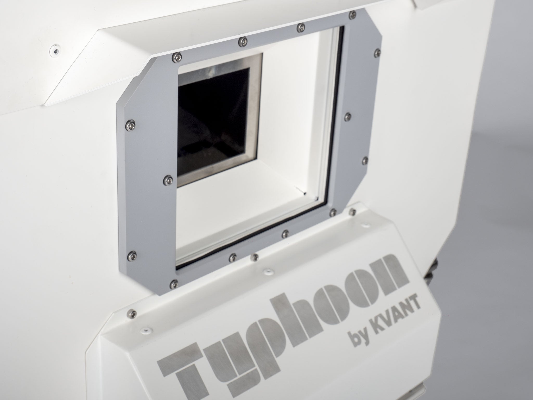 Outdoor IP65 Typhoon enclosure/housing for protection of lasers and delicate equipment in harsh weather_3