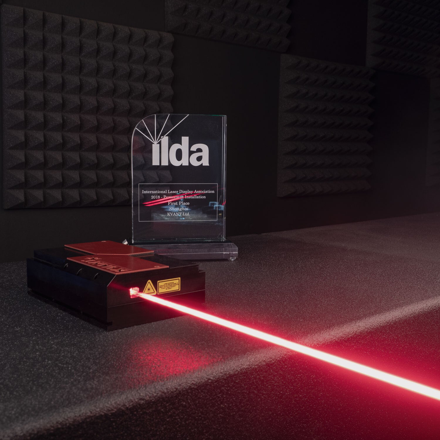 Kvant red-laser module with ILDA award